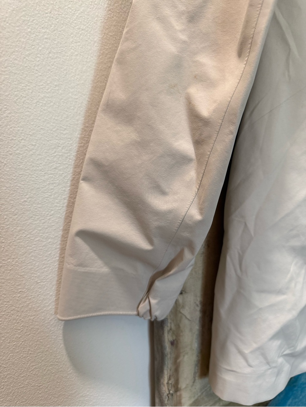 Arc'teryx Women's Hooded Raincoat in Light Beige - Picture 6 of 11